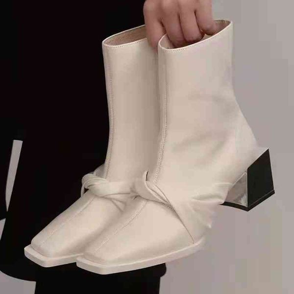 boots autumn and winter thick heel short boots women's square head metal bow soft leather elastic short white single t1lb, Black
boots autumn and winter thick heel short boots women's square head metal bow soft leather elastic short white single t1lb, Black