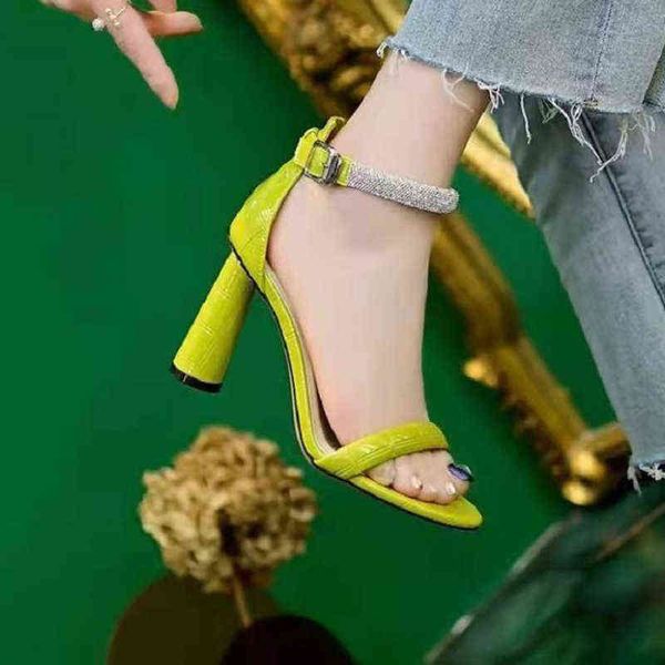 sandals fashion solid color thick heel women summer shoes open toe roman style high heels buckle 220427, Black
sandals fashion solid color thick heel women summer shoes open toe roman style high heels buckle 220427, Black
