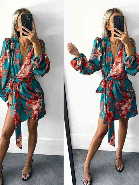 women casual lantern sleeve v neck lace up short dress 2022 summer fashion floral printed loose home dress female mini robe t220819, Black;gray
women casual lantern sleeve v neck lace up short dress 2022 summer fashion floral printed loose home dress female mini robe t220819, Black;gray