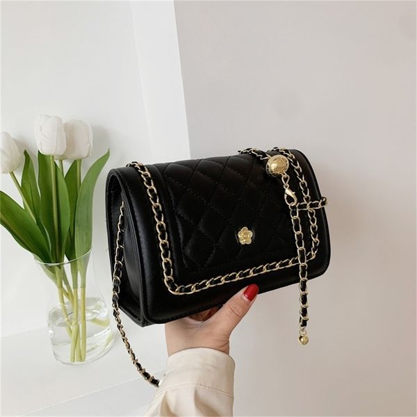 women's summer new fashion embroidery diamond chain one slant across fresh small square design purses online
women's summer new fashion embroidery diamond chain one slant across fresh small square design purses online