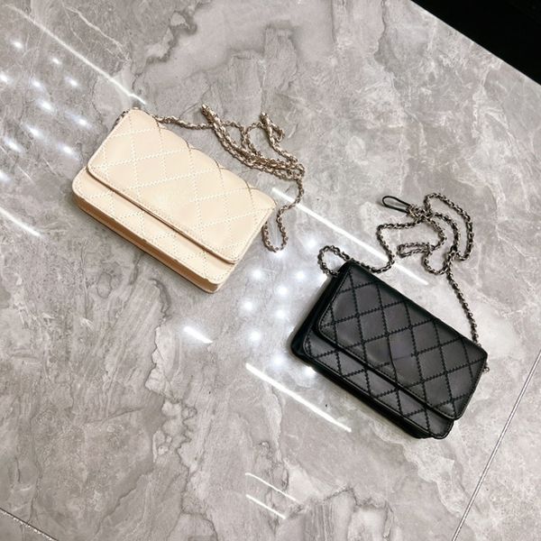 small square bag women's clutch fashionable and simple. the first layer of cowhide leather slung party with one shoulder is the latest
small square bag women's clutch fashionable and simple. the first layer of cowhide leather slung party with one shoulder is the latest