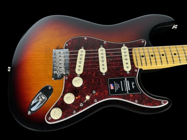st pro ii usa strat w maple fretboard ~ 3tsb electric guitar