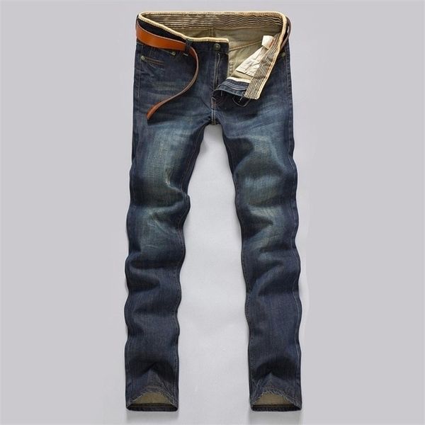 classic men casual midrise straight denim jeans long pants comfortable trousers loose fit brand menswear mans jeans 220813, Blue
classic men casual midrise straight denim jeans long pants comfortable trousers loose fit brand menswear mans jeans 220813, Blue