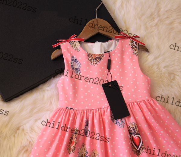 22ss light luxury dresses for girls sleeveless princess dress summer mesh splicing skirts designer dr pleated high-end round neck t-shirts-d, Red;yellow
22ss light luxury dresses for girls sleeveless princess dress summer mesh splicing skirts designer dr pleated high-end round neck t-shirts-d, Red;yellow