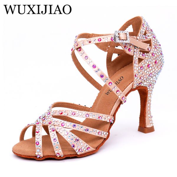 wuxijiao women salsa party ballroom shoes latin dance big small rhinestones shining bronze skin black satin cuba heel 9cm 220721
wuxijiao women salsa party ballroom shoes latin dance big small rhinestones shining bronze skin black satin cuba heel 9cm 220721