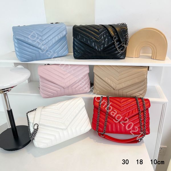 luxury designer handbags shoulder chain messenger bags plain v stripes letter crossbody cool women pillow fashion style shopping totes lady
luxury designer handbags shoulder chain messenger bags plain v stripes letter crossbody cool women pillow fashion style shopping totes lady