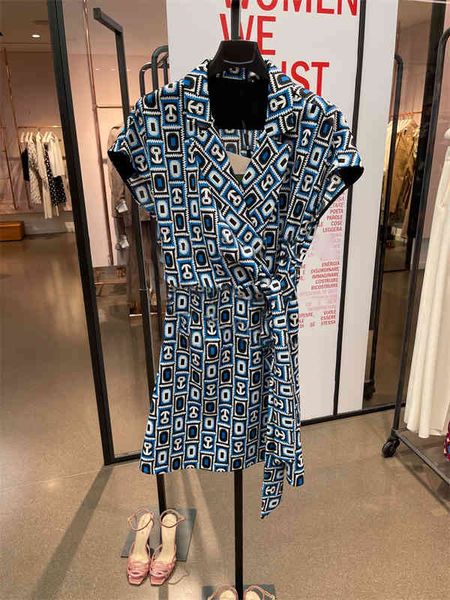casual dresses printed short sleeve dress niche summer v-neck lapel elegant temperament waist length skirt, Black;gray
casual dresses printed short sleeve dress niche summer v-neck lapel elegant temperament waist length skirt, Black;gray