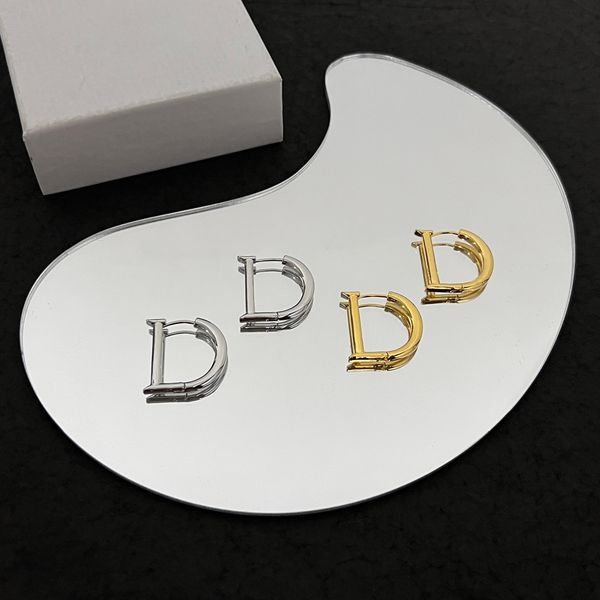 european and personality d letter asymmetric stud earrings party queen ear rings fashion trendsetter lady earring, Golden;silver
european and personality d letter asymmetric stud earrings party queen ear rings fashion trendsetter lady earring, Golden;silver