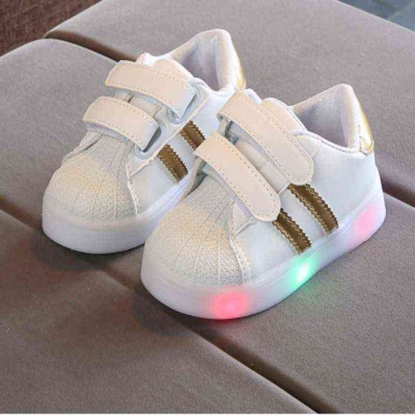 baby toddler children led breathable shoes boys glowing girls sneakers with luminous sole size 21-30 g220422, Black;red
baby toddler children led breathable shoes boys glowing girls sneakers with luminous sole size 21-30 g220422, Black;red