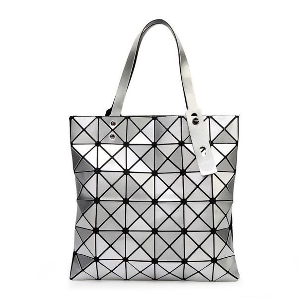 2021 new fashion women's bag sequin geometric lingge trend one shoulder portable japanese laser3006, Black;red
2021 new fashion women's bag sequin geometric lingge trend one shoulder portable japanese laser3006, Black;red