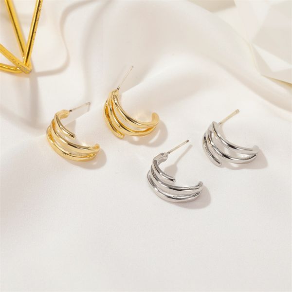 three layers c-shaped stud earrings european women metal u shape ear nail female alloy circle earring gold white k ornaments accessories, Golden;silver
three layers c-shaped stud earrings european women metal u shape ear nail female alloy circle earring gold white k ornaments accessories, Golden;silver