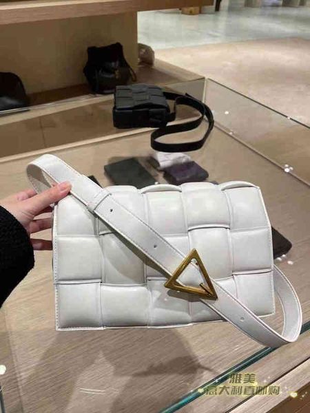 venetas bottegav authentic baodiejia women's bag woven single shoulder diagonal span flip leather small square vy1m
venetas bottegav authentic baodiejia women's bag woven single shoulder diagonal span flip leather small square vy1m