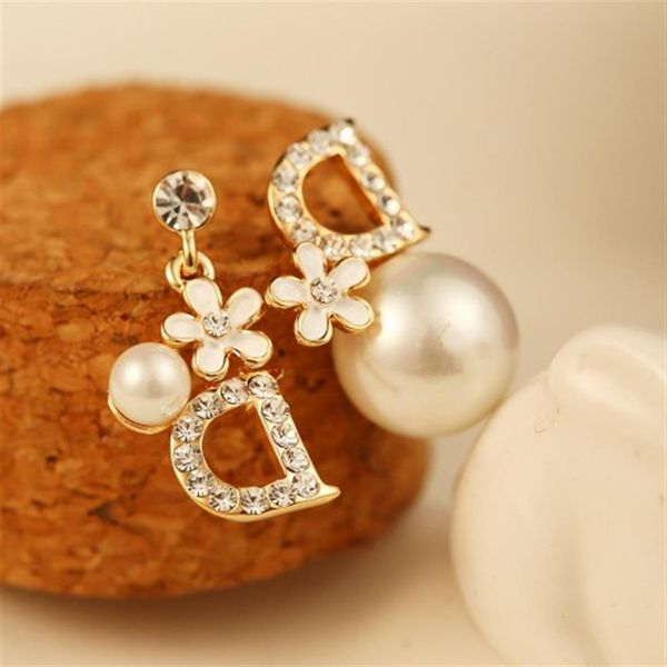 luxury designer jewelry women earrings pearl stud flower diamond earrings elegant high-end retro silver asymmetric hoop fashion je262a, Golden;silver
luxury designer jewelry women earrings pearl stud flower diamond earrings elegant high-end retro silver asymmetric hoop fashion je262a, Golden;silver