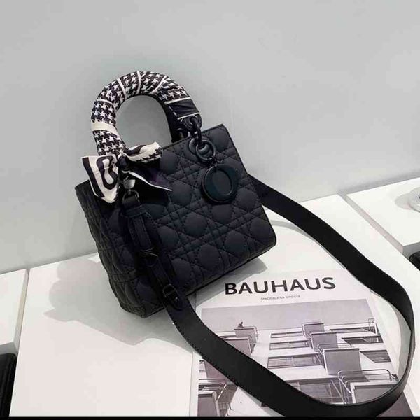 sheep handbag msenger new sense chain bag 2022 brand luxury fashion design ladies handbags
sheep handbag msenger new sense chain bag 2022 brand luxury fashion design ladies handbags