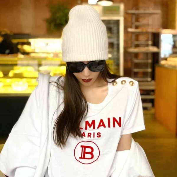 balman brand short sleeve qiaoxinreba qiwei same half sleeve red flocked letter balman t-shirt shoulder gold button, White;black
balman brand short sleeve qiaoxinreba qiwei same half sleeve red flocked letter balman t-shirt shoulder gold button, White;black