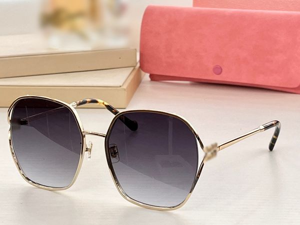 sunglasses for women summer 52w style sunshade anti-ultraviolet retro plate full frame glasses random box, White;black