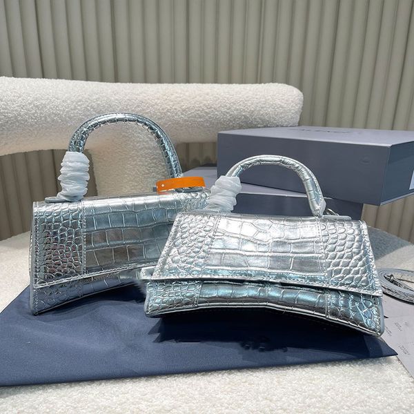 women's 2022 handbags wallets designer bags balenciagaesin hourglass mini bag in metallic crocodile-embossed calfskinshoulder fashion c
women's 2022 handbags wallets designer bags balenciagaesin hourglass mini bag in metallic crocodile-embossed calfskinshoulder fashion c