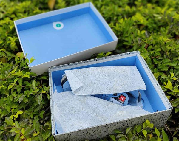 authentic 4 se university blue tech grey shoes 4s white black genuine suede men basketball sports sneakers with original box
authentic 4 se university blue tech grey shoes 4s white black genuine suede men basketball sports sneakers with original box