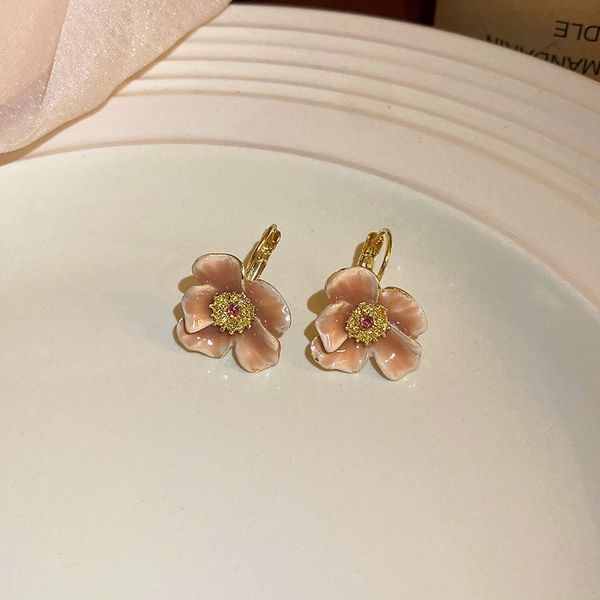 spring fresh diamond flowers ear hook ear clip korean design temperament girl earrings mori style sweet eardrop, Golden
spring fresh diamond flowers ear hook ear clip korean design temperament girl earrings mori style sweet eardrop, Golden