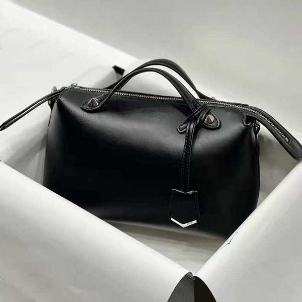 yuchengbags 2022by the way 10 style high-quality fashion women's handbag shoulder bag multiple back methods leather capacity large comp
yuchengbags 2022by the way 10 style high-quality fashion women's handbag shoulder bag multiple back methods leather capacity large comp