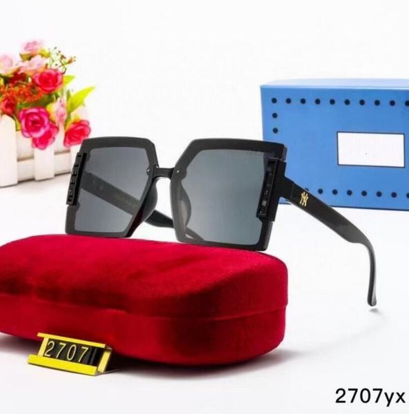 latest fashion men sunglasses sunshade glasses leopard head composite metal rimless optical frame classic rectangle square gold luxury sungl, White;black
latest fashion men sunglasses sunshade glasses leopard head composite metal rimless optical frame classic rectangle square gold luxury sungl, White;black