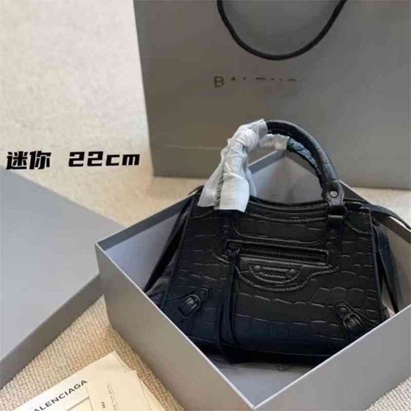 luxury b home handbags designer balencaigass classic designer paris home locomotive bag handbag single shoulder messenger small women's
luxury b home handbags designer balencaigass classic designer paris home locomotive bag handbag single shoulder messenger small women's