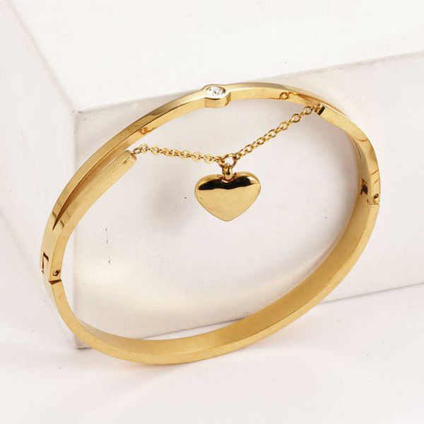 2021 new stainless steel love girl bracelet korean couple simple personalized rose gold hand jewelry, Black
2021 new stainless steel love girl bracelet korean couple simple personalized rose gold hand jewelry, Black