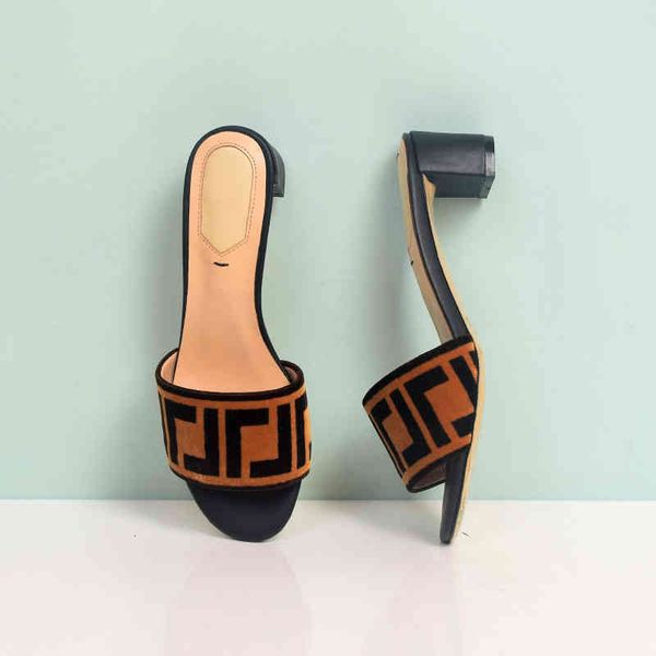 slippers brown ff zucca velvet slide sandals for women slippers chunky med heels shoes block heeled sandal open toe luxury designers lzx5, Black
slippers brown ff zucca velvet slide sandals for women slippers chunky med heels shoes block heeled sandal open toe luxury designers lzx5, Black