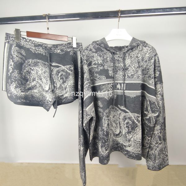 women's knits & tees fashion lazy style jungle animal pattern loose and thin hooded long sleeved sweater + women's shorts set, White
women's knits & tees fashion lazy style jungle animal pattern loose and thin hooded long sleeved sweater + women's shorts set, White