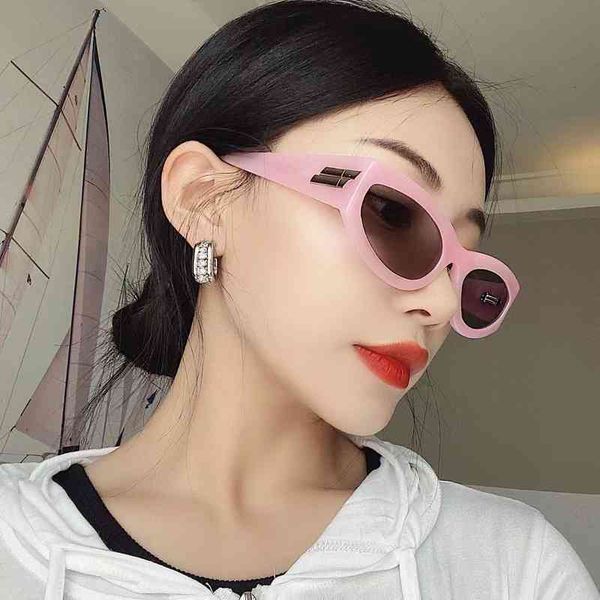 sunglasses women's outdoor riding uv proof plate cat's eye frame sunglasses, White;black
sunglasses women's outdoor riding uv proof plate cat's eye frame sunglasses, White;black