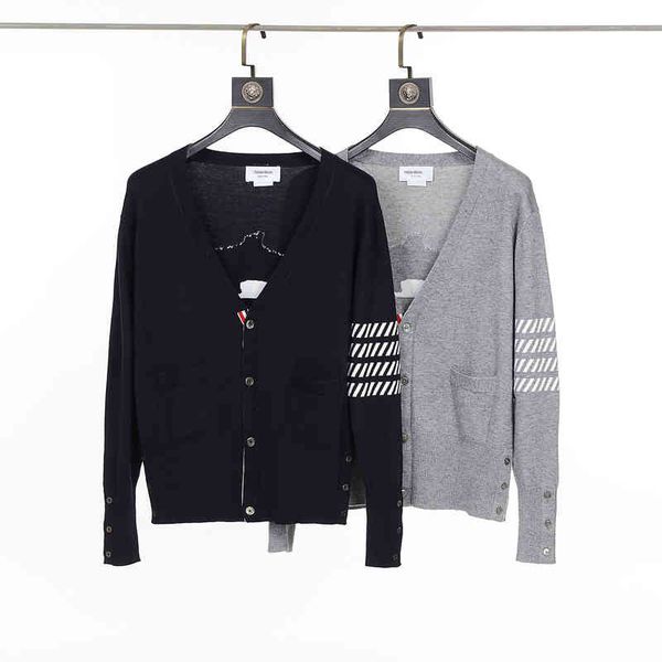 men's sweaters thom brun tb dolphin wool sweater net red cardigan korean casual coat hruh, White;black
men's sweaters thom brun tb dolphin wool sweater net red cardigan korean casual coat hruh, White;black