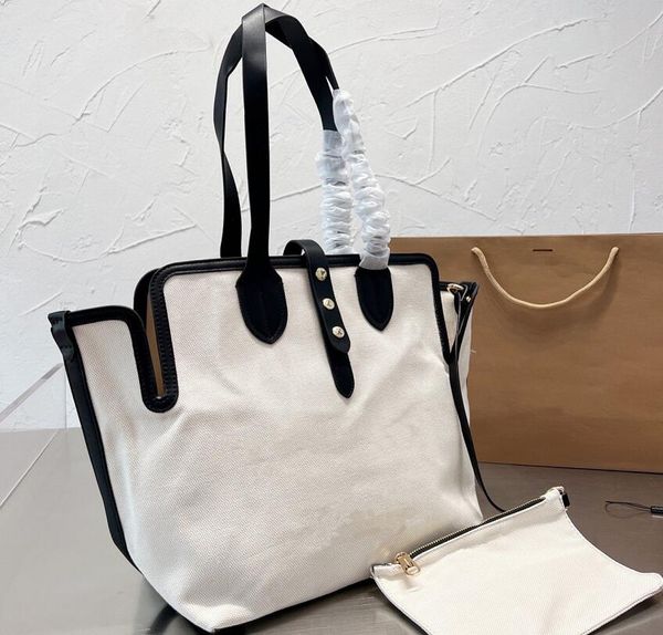 designer classic temperament women shopping bag high capacity letter printing canvas handbag fashion zipper wallet luxury brand single-shoul
designer classic temperament women shopping bag high capacity letter printing canvas handbag fashion zipper wallet luxury brand single-shoul