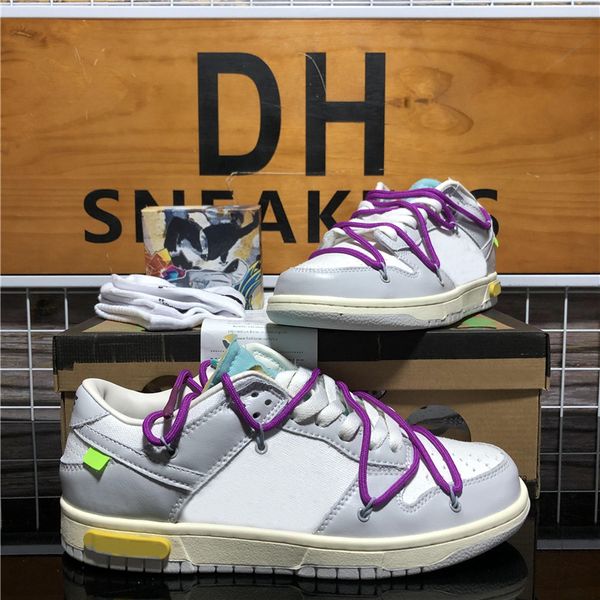 wholesale men new breathable running shoes women black white pn dust university red green bear massage outdoor trainers platfprm sports desi
wholesale men new breathable running shoes women black white pn dust university red green bear massage outdoor trainers platfprm sports desi