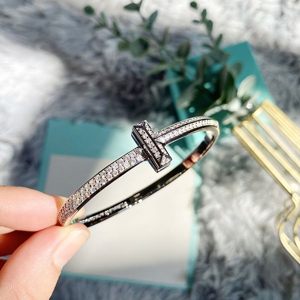 beautiful bangle messica hollow set with small diamond snap-on heardwear bracelet high-grade copper micro-inlay jewelry, Black
beautiful bangle messica hollow set with small diamond snap-on heardwear bracelet high-grade copper micro-inlay jewelry, Black
