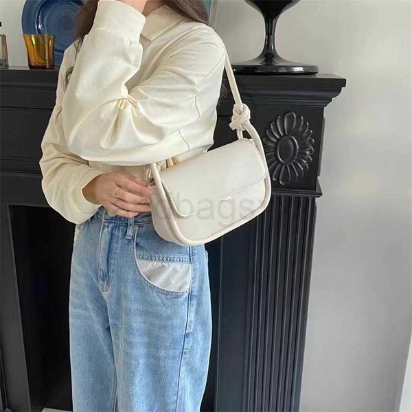 hbp designer bags handbag korean flip saddle 2022 spring new solid color simple portable single shoulder messenger underarm female
hbp designer bags handbag korean flip saddle 2022 spring new solid color simple portable single shoulder messenger underarm female
