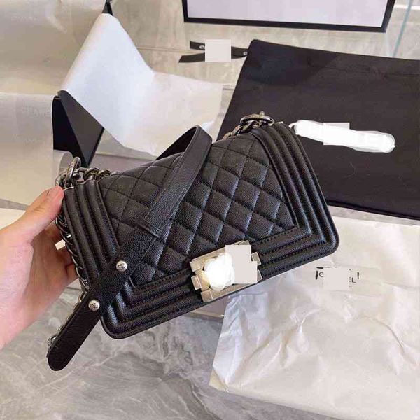 mother's spicy caviar fashion mommy women's large capacity lingge chain small fragrance small square high sense
mother's spicy caviar fashion mommy women's large capacity lingge chain small fragrance small square high sense