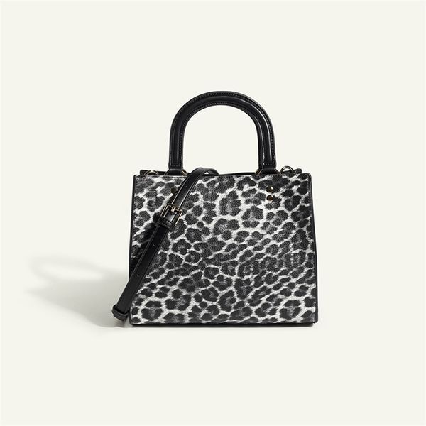 bag new women's bag leopard tote large capacity hand versatile one shoulder messenger
bag new women's bag leopard tote large capacity hand versatile one shoulder messenger