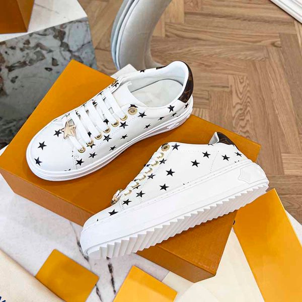 designer woman skateboard shoes white outsole pu leather star decoration outdoor running trainers lace-up golden letter badge sports athleti
designer woman skateboard shoes white outsole pu leather star decoration outdoor running trainers lace-up golden letter badge sports athleti