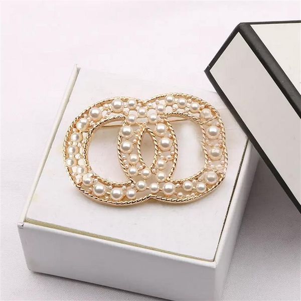 19style classic brand designer letters brooch women geometric crystal rhinestone pearl broochs fashion simple small sweet wind lad2557, Gray
19style classic brand designer letters brooch women geometric crystal rhinestone pearl broochs fashion simple small sweet wind lad2557, Gray
