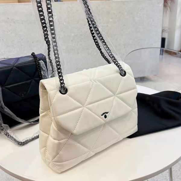 girls chain bags designer shoulder crossbody bag triangle logo diamond lattice women satchels white and black 25cm
girls chain bags designer shoulder crossbody bag triangle logo diamond lattice women satchels white and black 25cm