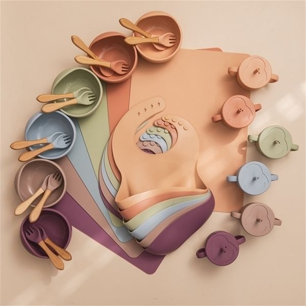6 buah peralatan makan bayi bpa gratis an kelas silikon mangkuk bib tatakan garpu sendok cangkir set perlengkapan 220611
6 buah peralatan makan bayi bpa gratis an kelas silikon mangkuk bib tatakan garpu sendok cangkir set perlengkapan 220611