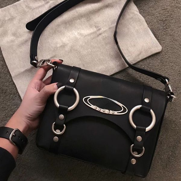 designer bags luxury quality 2022 new vv saturn patent leather messengers bag dark punk shoulder messenger bag men women clutch
designer bags luxury quality 2022 new vv saturn patent leather messengers bag dark punk shoulder messenger bag men women clutch