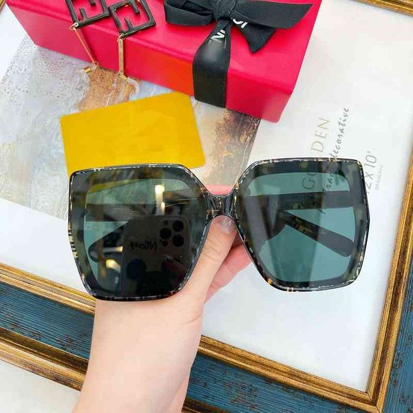 sunglasses large frame chain women's plate fashion simple sunglasses ff0763, White;black
sunglasses large frame chain women's plate fashion simple sunglasses ff0763, White;black