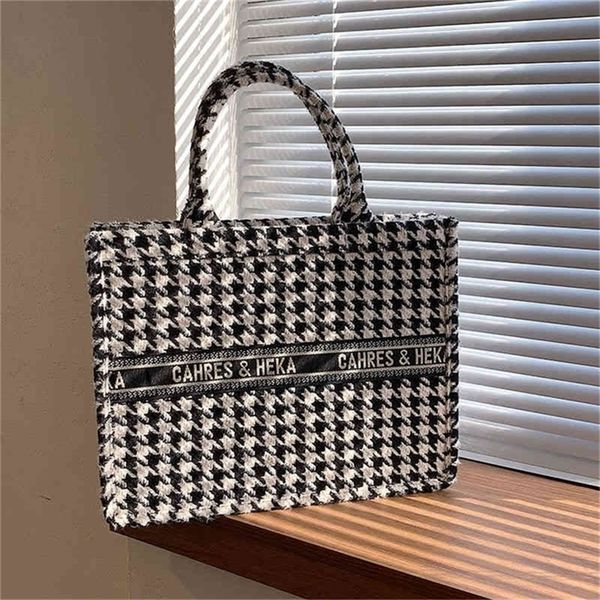 super low tote bag street trendy personality commuter shoulder large capacity handbag 75% purses stores sale
super low tote bag street trendy personality commuter shoulder large capacity handbag 75% purses stores sale