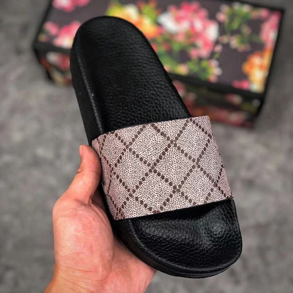 new arrvial men women fashion slippers luxury slides summer flat slipper trendy leather rubber sandal mens beach slid size eur36-45, Black
new arrvial men women fashion slippers luxury slides summer flat slipper trendy leather rubber sandal mens beach slid size eur36-45, Black