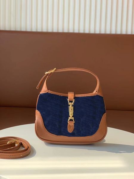 classic luxurys designers bag lady fashion crossbody letter designer handbags tote totes leather handbag women shoulder bags
classic luxurys designers bag lady fashion crossbody letter designer handbags tote totes leather handbag women shoulder bags