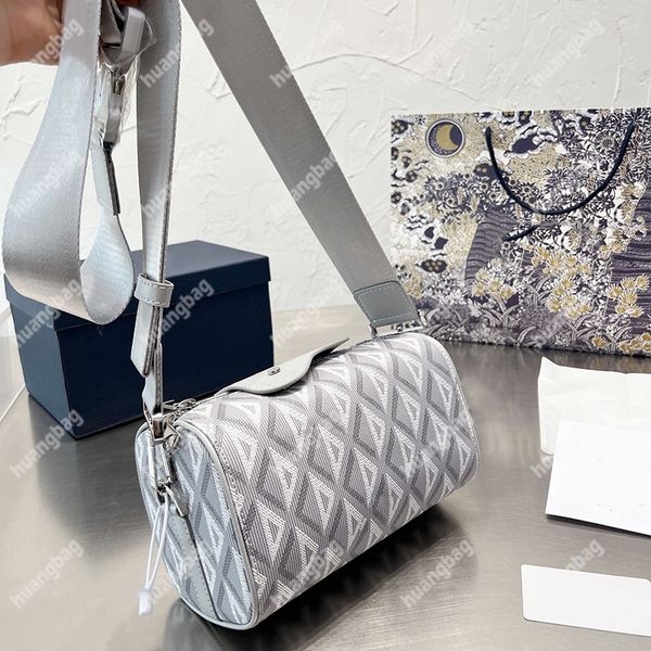 women crossbody luxury designer shoulder bags chest packs fashion pochette geometric pattern baguette bag handbags classic wallets 2 colors
women crossbody luxury designer shoulder bags chest packs fashion pochette geometric pattern baguette bag handbags classic wallets 2 colors