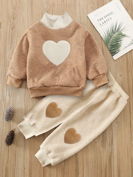 toddler girls heart patched stand collar fleece sweatshirt & pants she, White
toddler girls heart patched stand collar fleece sweatshirt & pants she, White