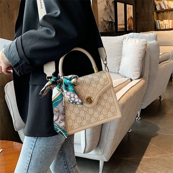 new net red messenger bag super fire korean version small square bag messenger broadband versatile foreign style fashion portable wholesale
new net red messenger bag super fire korean version small square bag messenger broadband versatile foreign style fashion portable wholesale