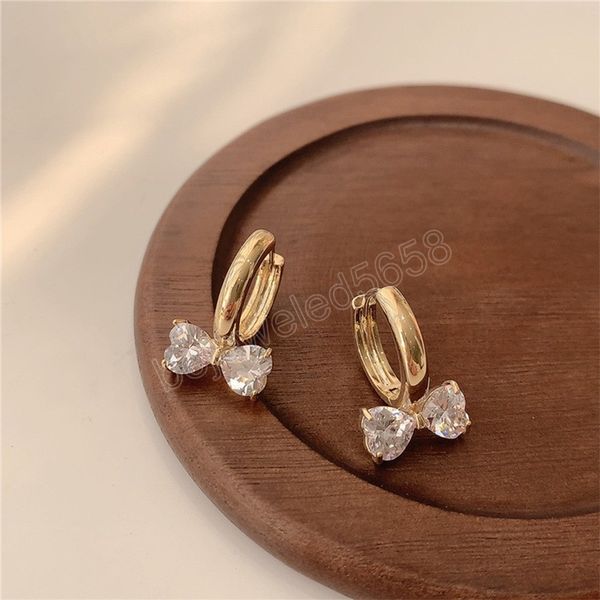 girl's sweet shiny zircon bow earrings copper alloy gold ear button hoop earring korean fashion jewelry for woman party elegant accesso, Golden;silver
girl's sweet shiny zircon bow earrings copper alloy gold ear button hoop earring korean fashion jewelry for woman party elegant accesso, Golden;silver